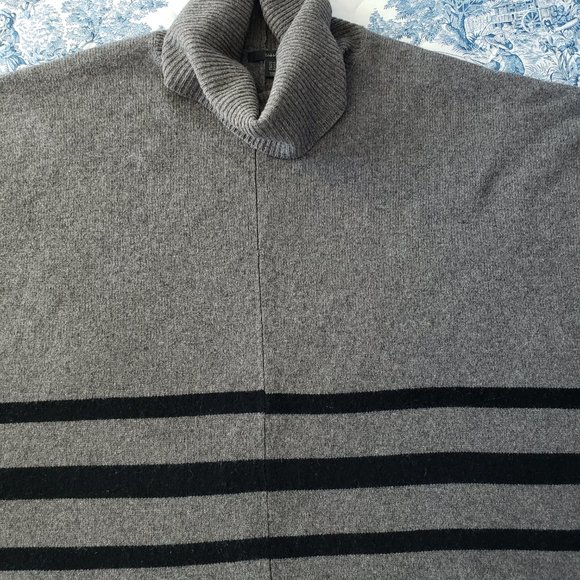 Tahari Lagenlook Oversized Boxy Wool & Yak Cowl Neck Striped Poncho - Picture 4 of 7